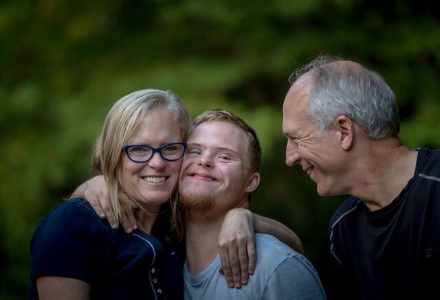 How to Stay Connected to Parents in Assisted Living During COVID-19